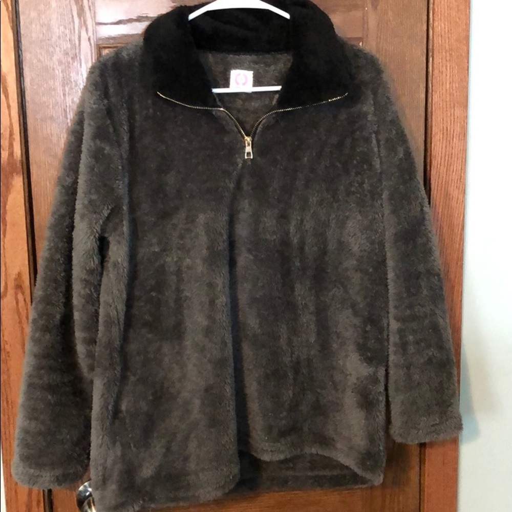 Wanna B fuzzy pullover sweater